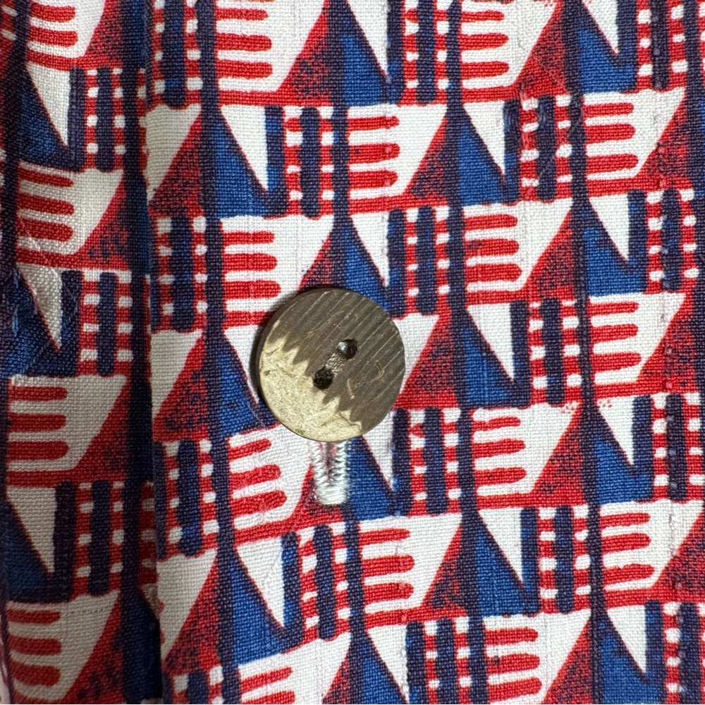 Tommy Bahama Textured Silk Flag Button Up Shirt XXL Red White Blue Casual Beach - Picture 5 of 11